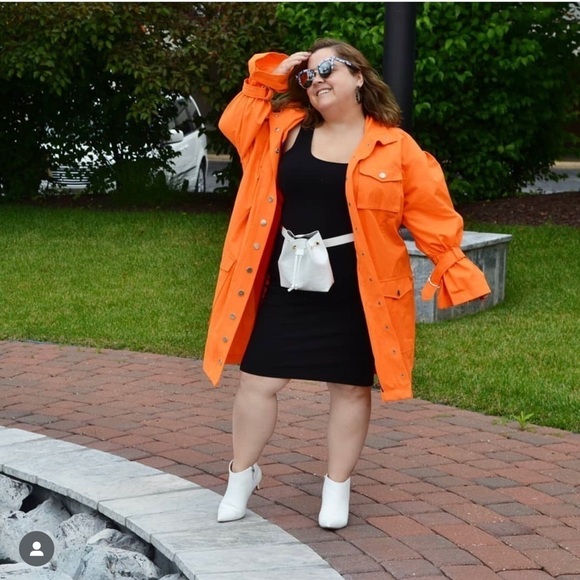 ELOQUII 14/16 Priscilla Ono x ELOQUII Belted Cargo Dress - Picture 15 of 15